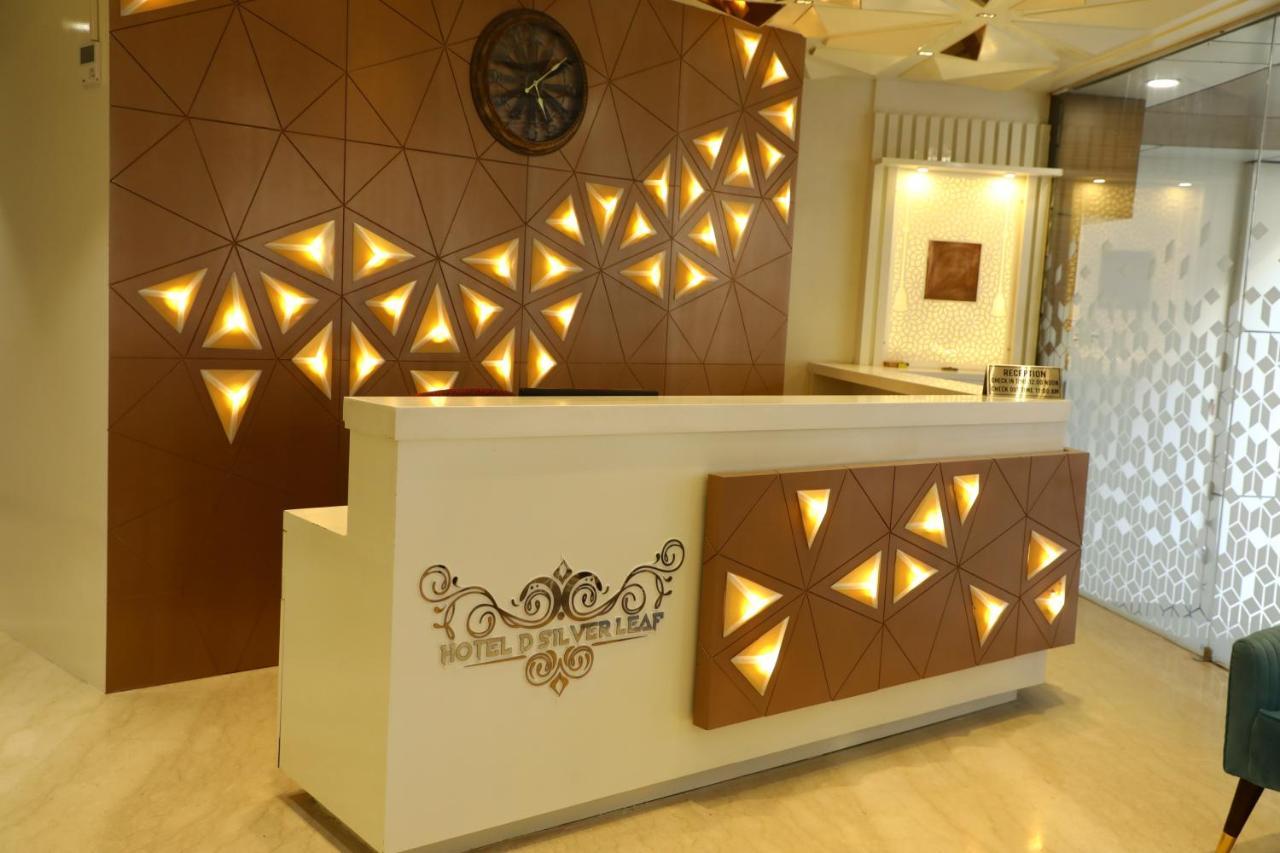 Hotel D Silverleaf ラクナウ エクステリア 写真