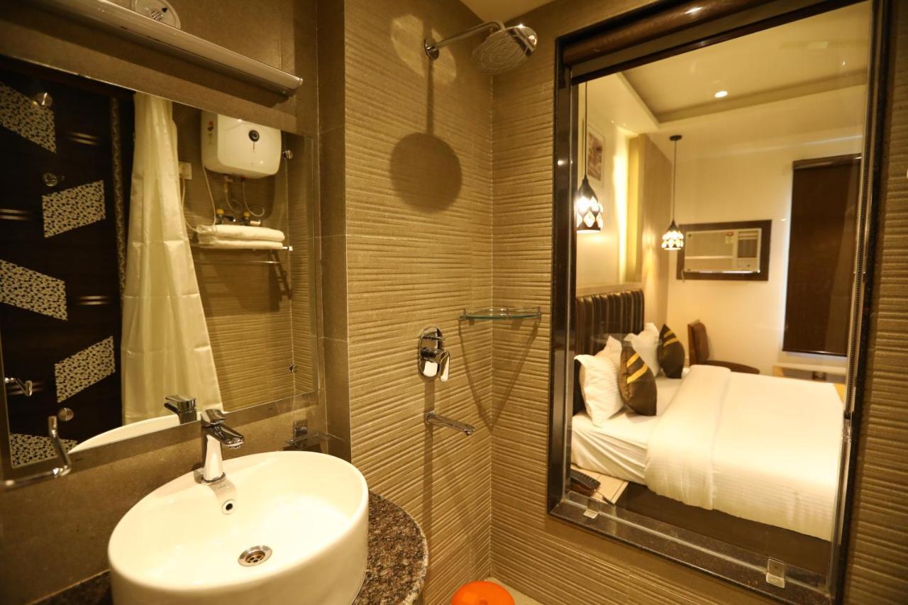 Hotel D Silverleaf ラクナウ エクステリア 写真