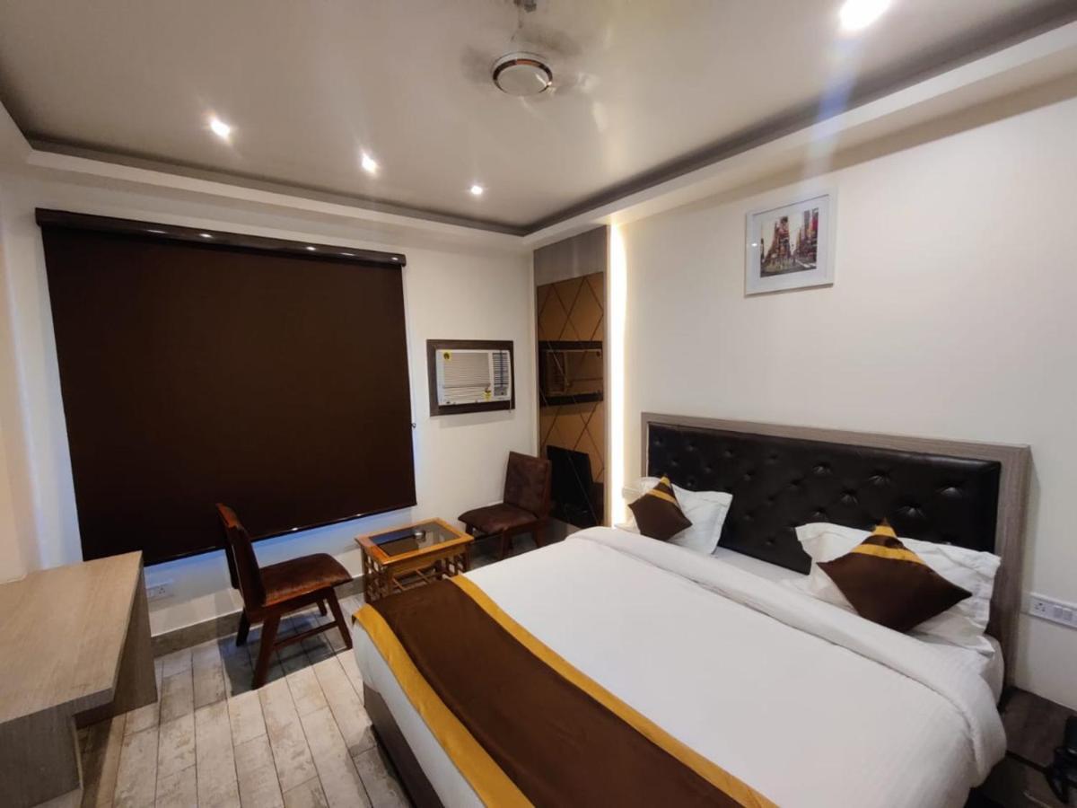 Hotel D Silverleaf ラクナウ エクステリア 写真
