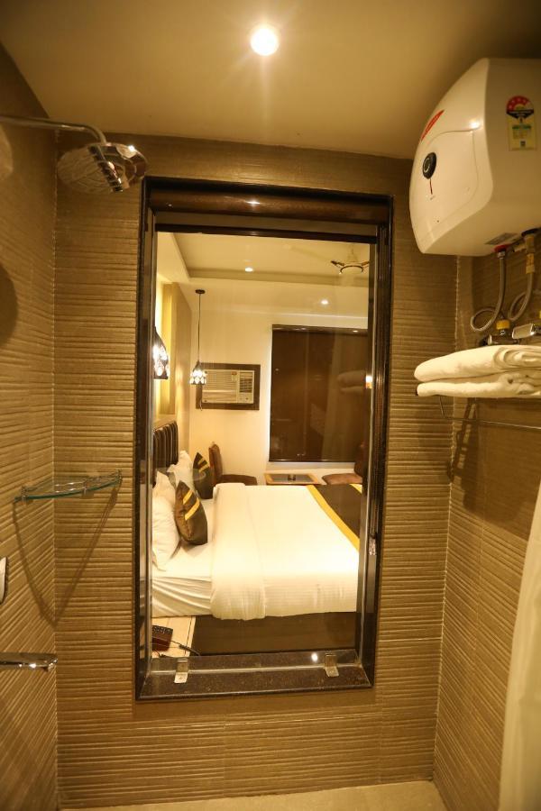 Hotel D Silverleaf ラクナウ エクステリア 写真